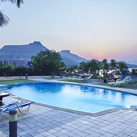 Savana Lake Resort Nashik Bagian luar foto