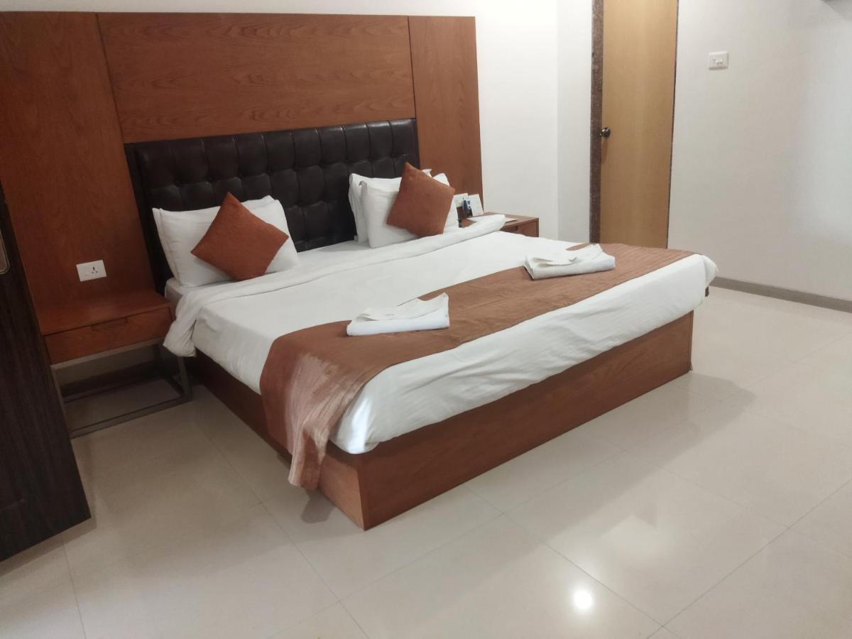 Savana Lake Resort Nashik Bagian luar foto