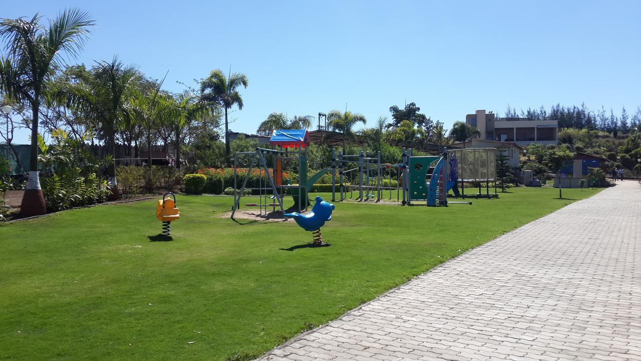 Savana Lake Resort Nashik Bagian luar foto